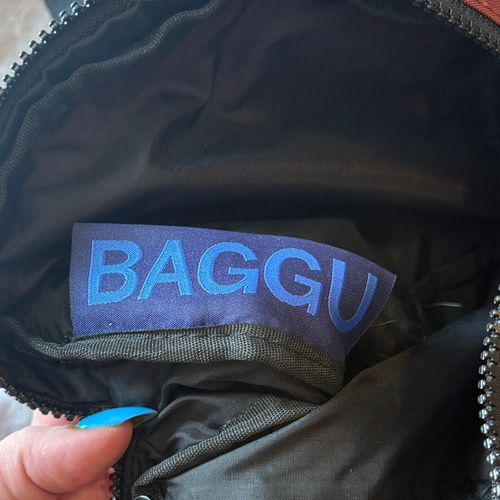 Baggu Fanny pack maroon - Picture 2 of 5